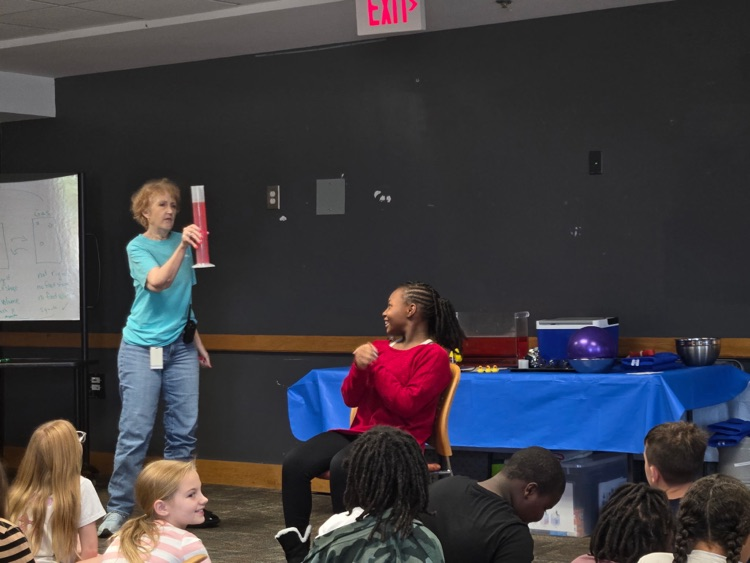 Fifth graders at EdVenture.