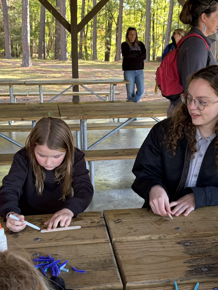 Third grade ACCENT students went to the park.