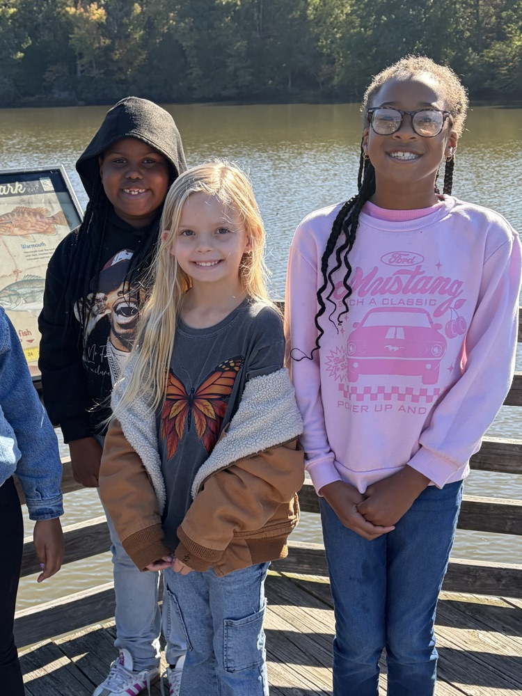 Third grade ACCENT students went to the park.