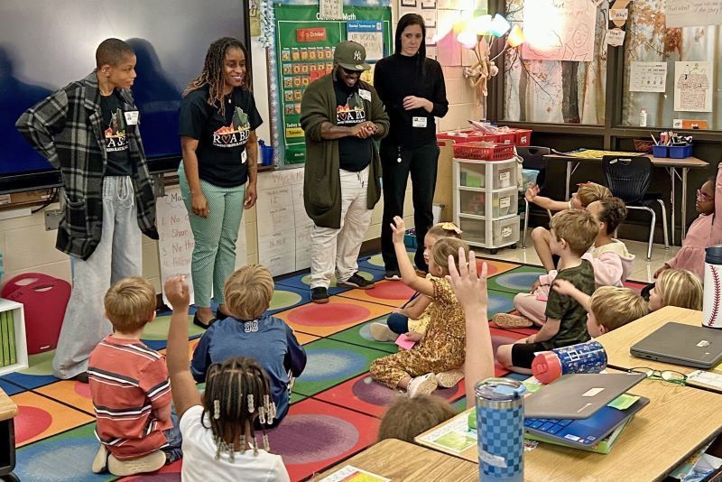 Students learning sign language
