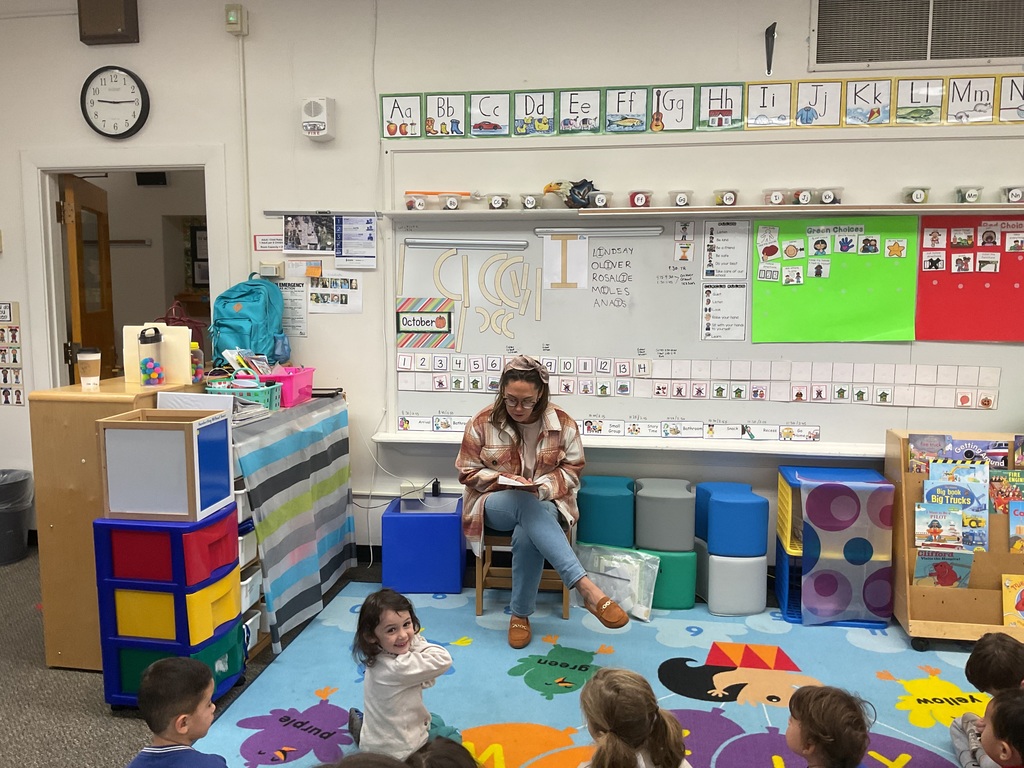 Students being taught a critter crawl lesson