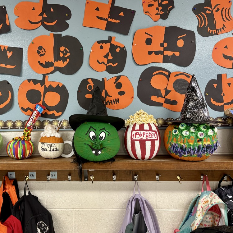Check out our creative Skyway Comets' pumpkins for this year's decoration contest! You just might be inspired for your own pumpkin creation this fall🎃