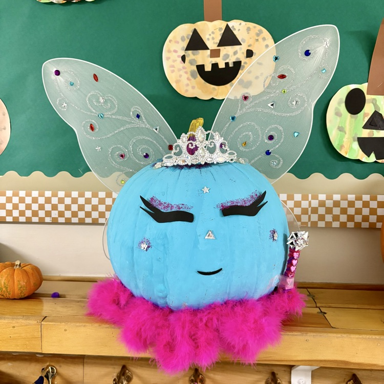 Check out our creative Skyway Comets' pumpkins for this year's decoration contest! You just might be inspired for your own pumpkin creation this fall🎃