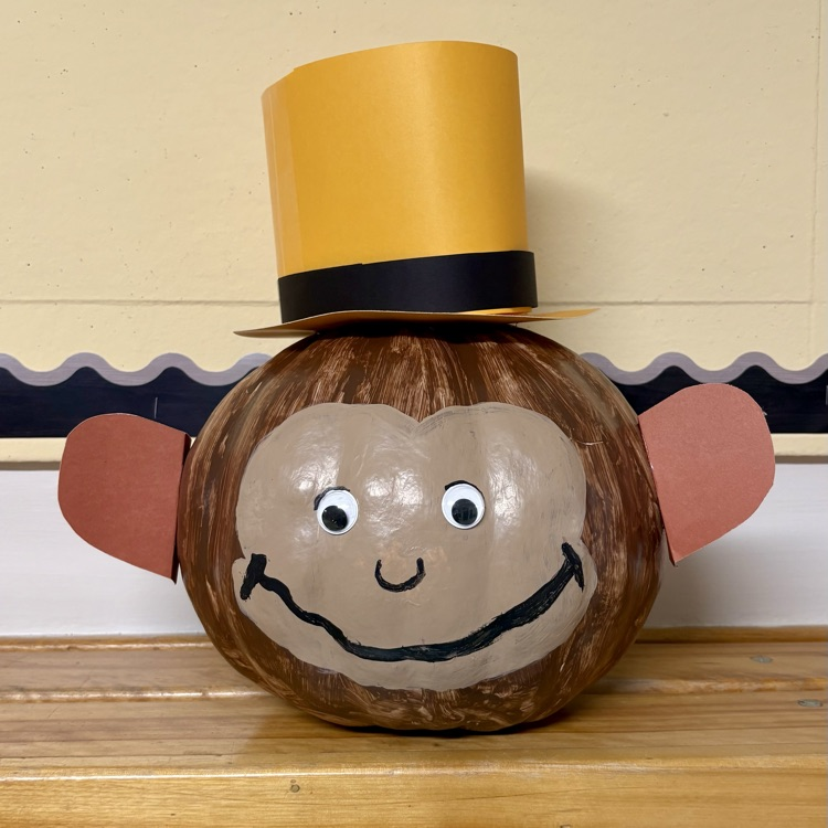 Check out our creative Skyway Comets' pumpkins for this year's decoration contest! You just might be inspired for your own pumpkin creation this fall🎃