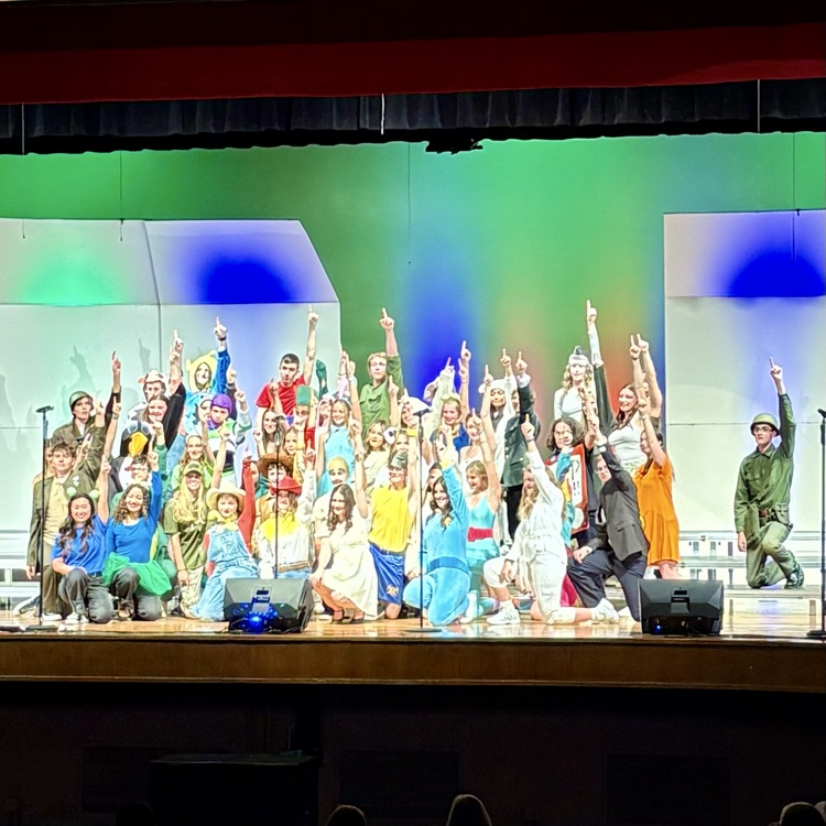 A spectacular performance by our CMHS and CMJH choirs at tonight’s 'Hits Night' of Disney Magic - Bravo!!