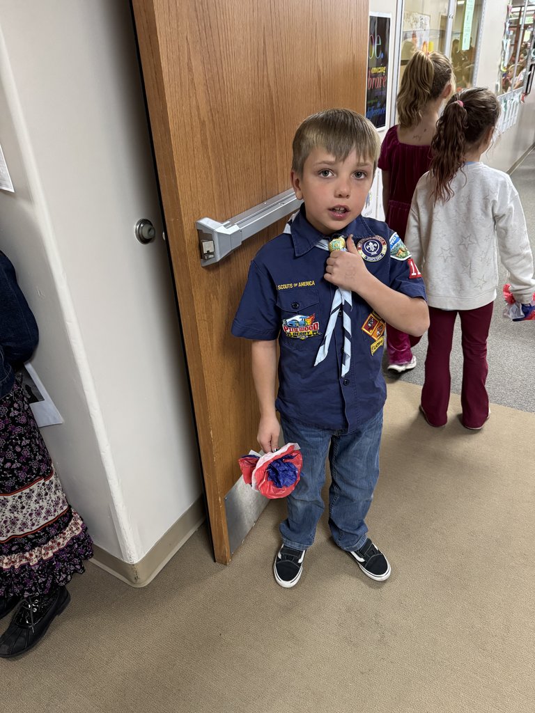 Today, the staff and students of GCE came together to honor and recognize the brave men and women of the military who have a connection to our school and community. This special day is an opportunity to express our gratitude for their service and sacrifices, both past and present.