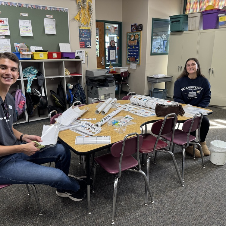 Today at GCE, we had 16 High School volunteers from Ascend College Prep. Volunteers did a variety of activities including working with our students, preparing materials for teachers, assisting our band director and helping in the library.