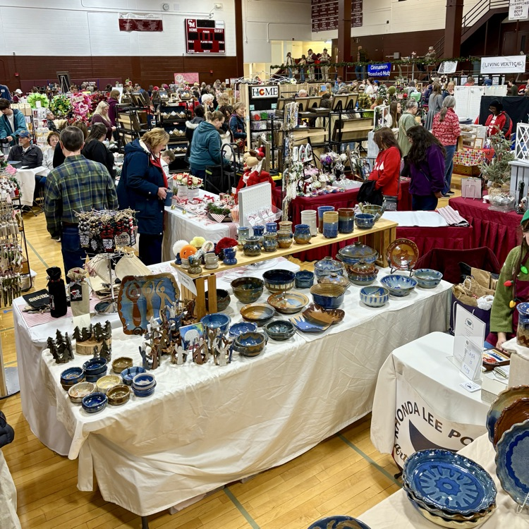 Gifts, gifts, gifts galore at today's CMHS Holiday Craft Fair! Stop by if you have the chance 🎅🏽🦌❄️☃️!!!