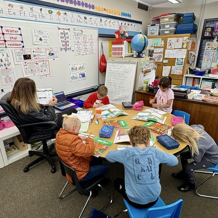 Our Skyway Comets hard at work this morning engaged in literacy, math, art, and physical education!