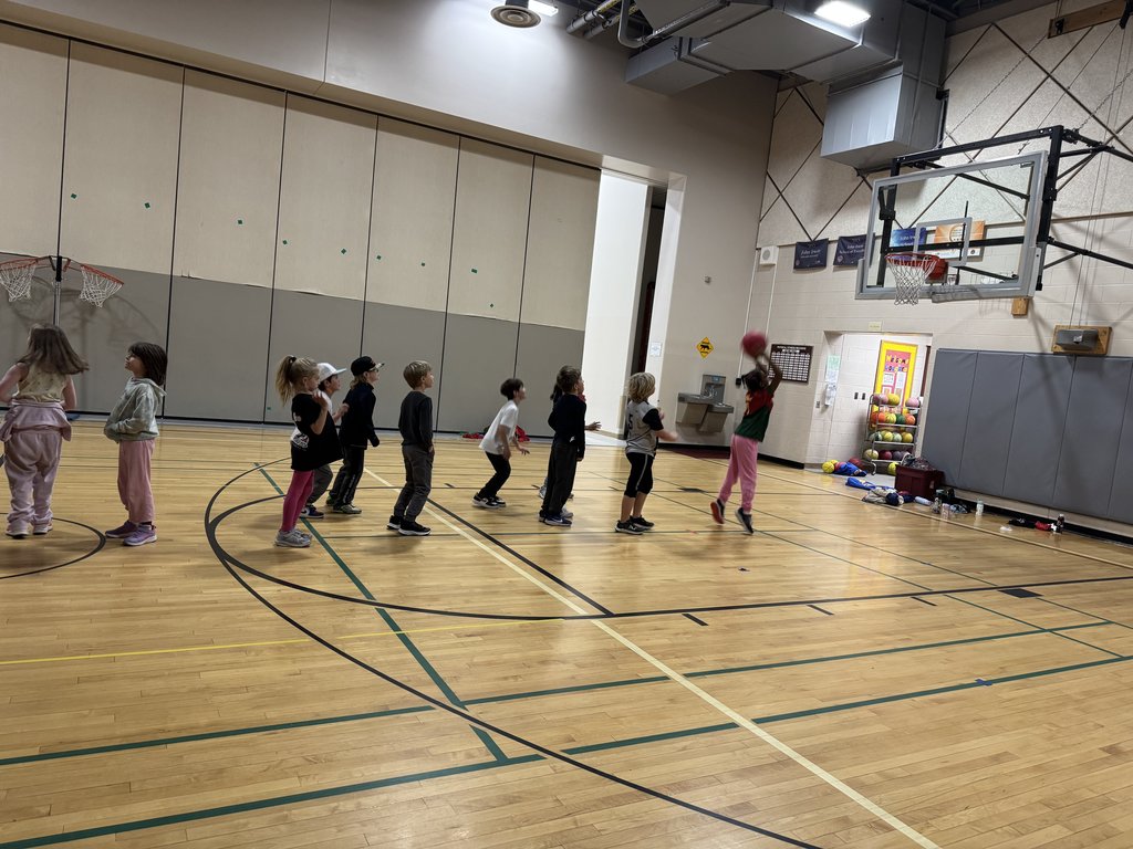 Our GCE First Grade Cougars in Mrs. Doane’s PE class had a friendly free throw competition—both teams played so well it ended in a tie game!