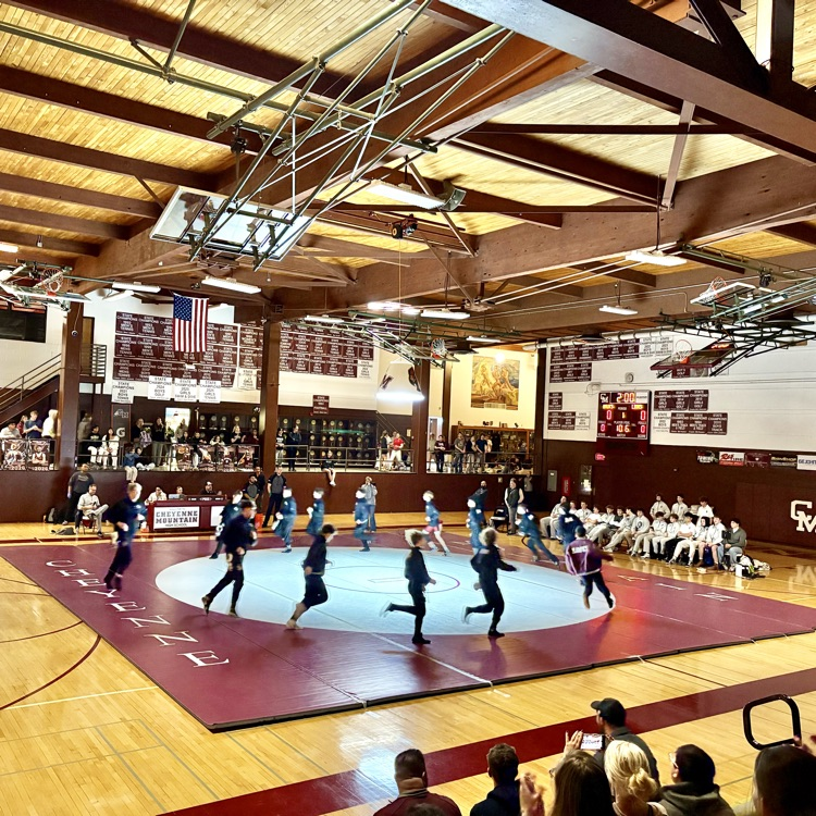 An exciting 'Senior Night' of CMHS boys varsity wrestling vs. Lutheran H.S. - GO HAWKS🤼!!!