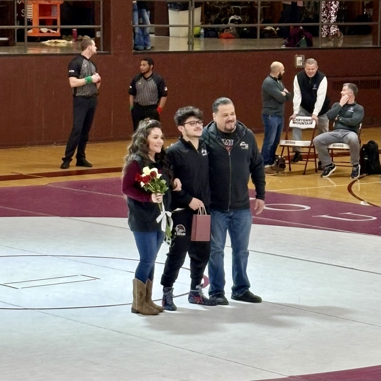 An exciting 'Senior Night' of CMHS boys varsity wrestling vs. Lutheran H.S. - GO HAWKS🤼!!!