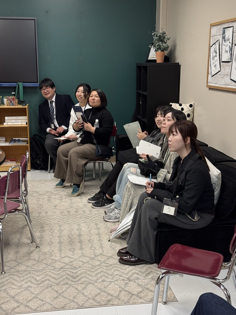 Gold Camp Elementary hosted some Japanese college students and their Professor for a tour of some of our classes. We were proud to host these soon-to-be teachers!