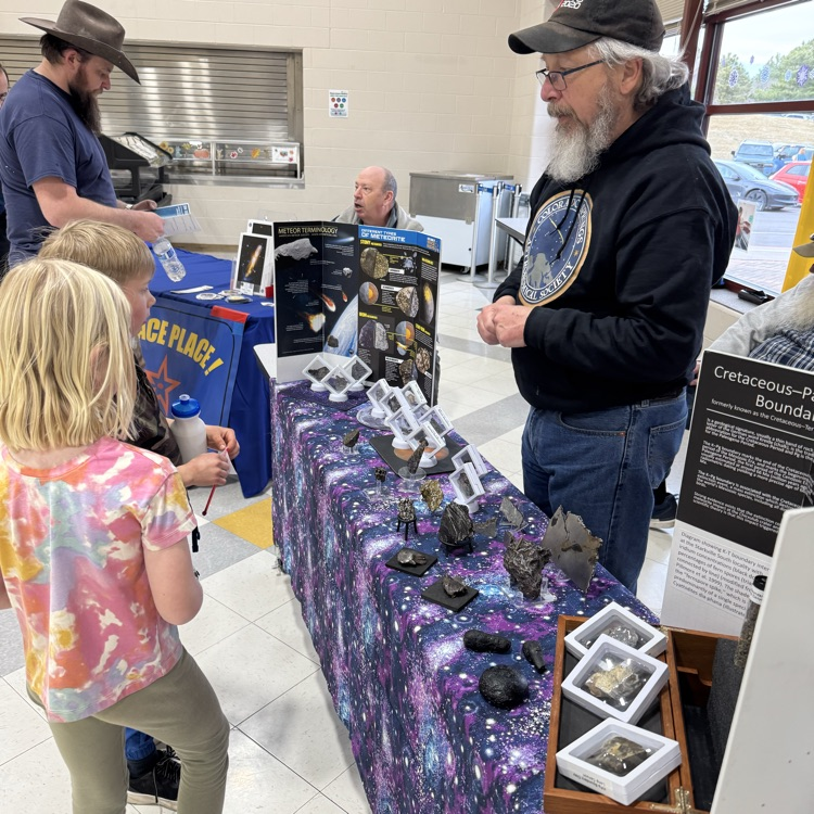 Gold Camp Elementary's Family Science Night was a huge success this evening. Thank you to all the staff and volunteers that help make this night of science fun and enjoyable for our students and their families!
