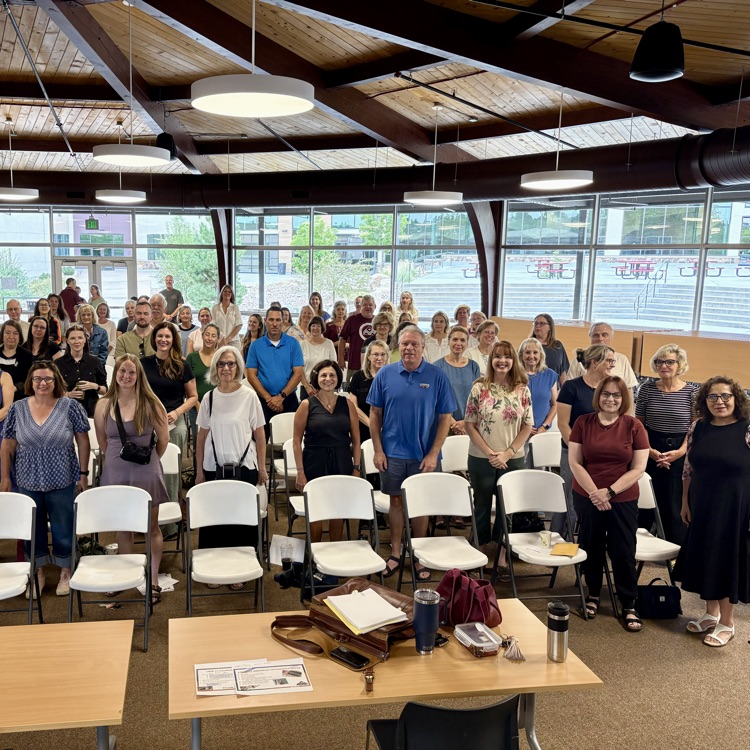 Welcome to our new and returning CMSD12 substitute teachers for the 2026-27 school year🎉 We are so thankful for your commitment to our students, staff, and families!