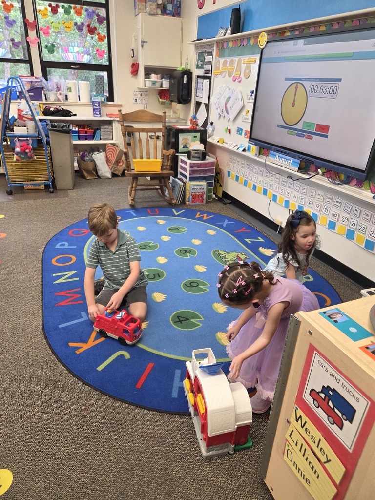 preschool students indoor recess
