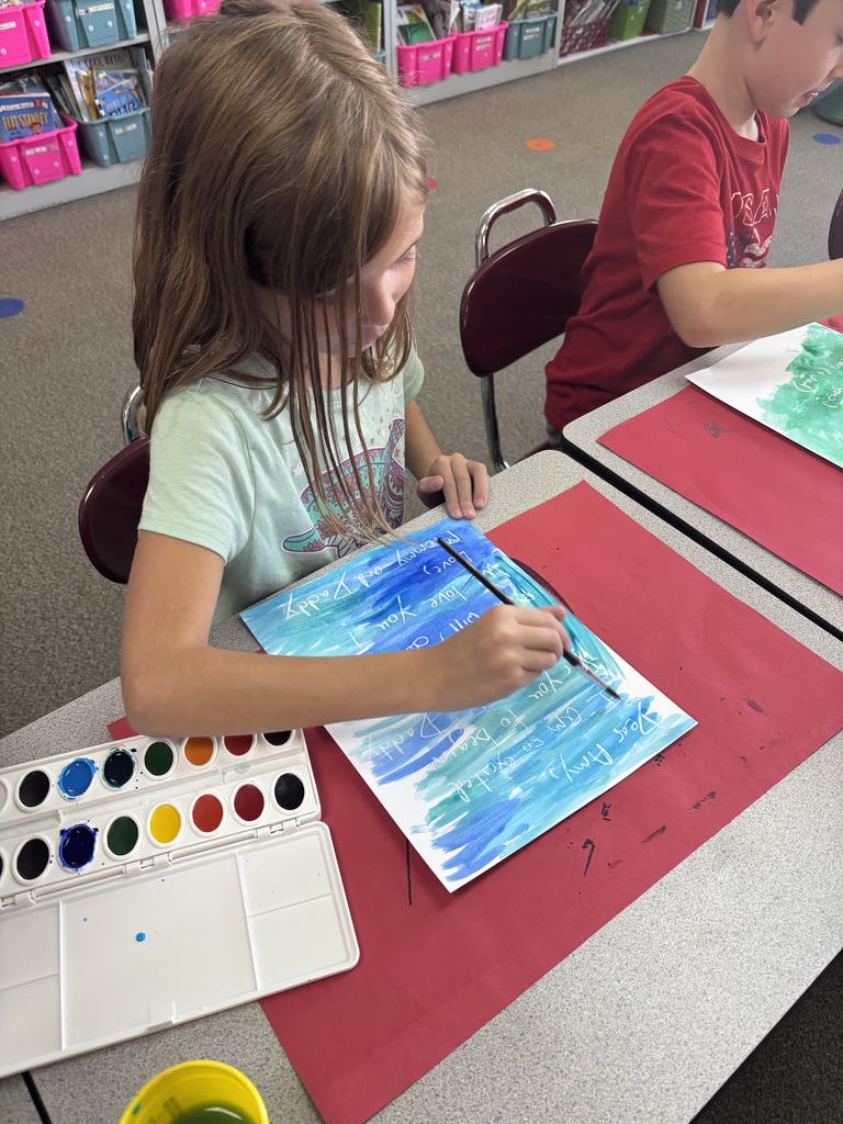 A little Gold Camp Back to School Night magic! Ms. Stoller Lee’s 2nd grade parents wrote secret messages in white crayon, and today their students painted over them to reveal the surprise!