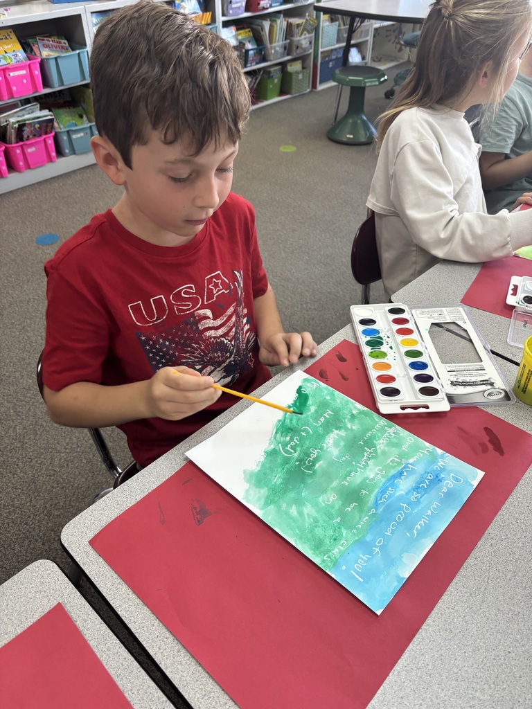 A little Gold Camp Back to School Night magic! Ms. Stoller Lee’s 2nd grade parents wrote secret messages in white crayon, and today their students painted over them to reveal the surprise!