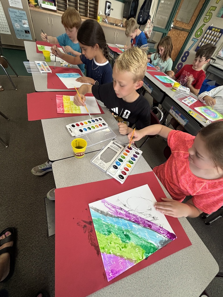 A little Gold Camp Back to School Night magic! Ms. Stoller Lee’s 2nd grade parents wrote secret messages in white crayon, and today their students painted over them to reveal the surprise!