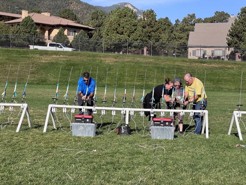 Today, our 5th graders put their STEM skills to the test as they launched the Estes rockets they built! Thank you to Lockheed Martin for supporting this event, Principal Mrs. Royall and our 5th grade teachers—Mrs. Heim, Mrs. Elliott, and Mr. Kronmiller—for their support, and Superintendent Dr. Peak for stopping by and helping with the launch!