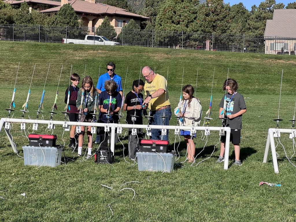 Today, our 5th graders put their STEM skills to the test as they launched the Estes rockets they built! Thank you to Lockheed Martin for supporting this event, Principal Mrs. Royall and our 5th grade teachers—Mrs. Heim, Mrs. Elliott, and Mr. Kronmiller—for their support, and Superintendent Dr. Peak for stopping by and helping with the launch!