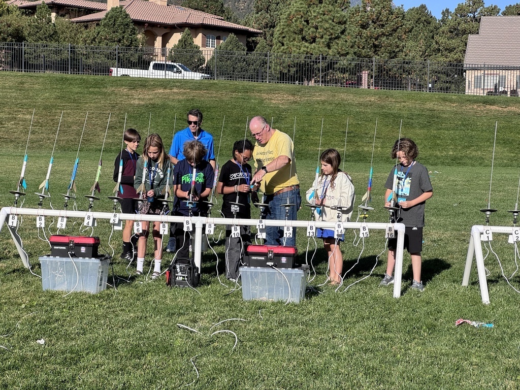 Today, our 5th graders put their STEM skills to the test as they launched the Estes rockets they built! Thank you to Lockheed Martin for supporting this event, Principal Mrs. Royall and our 5th grade teachers—Mrs. Heim, Mrs. Elliott, and Mr. Kronmiller—for their support, and Superintendent Dr. Peak for stopping by and helping with the launch!