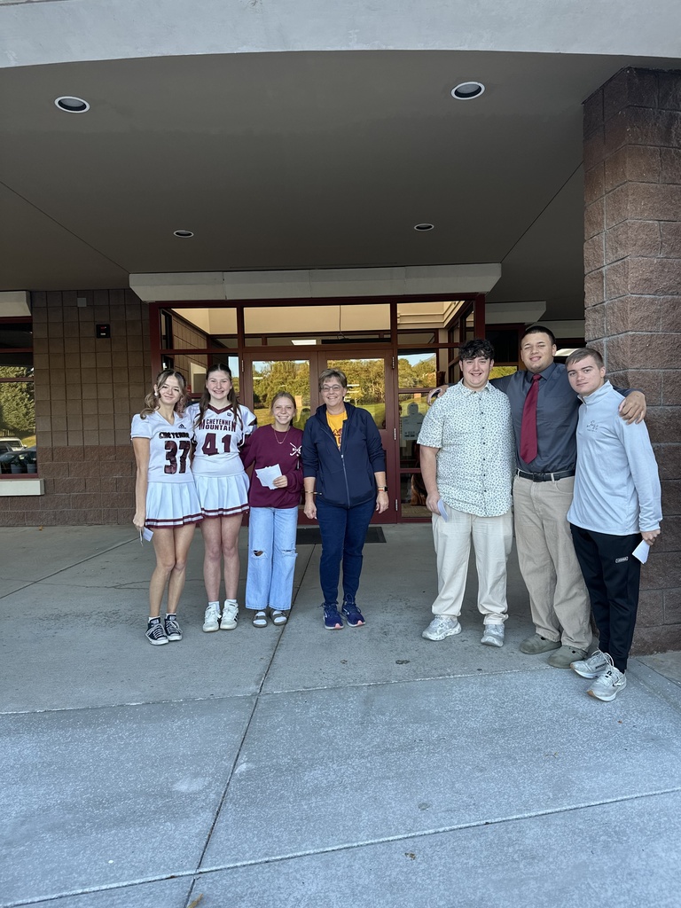 CMHS athletes stopped by Gold Camp to give our Cougars a high-five welcome and kick off our Friday with school spirit! 