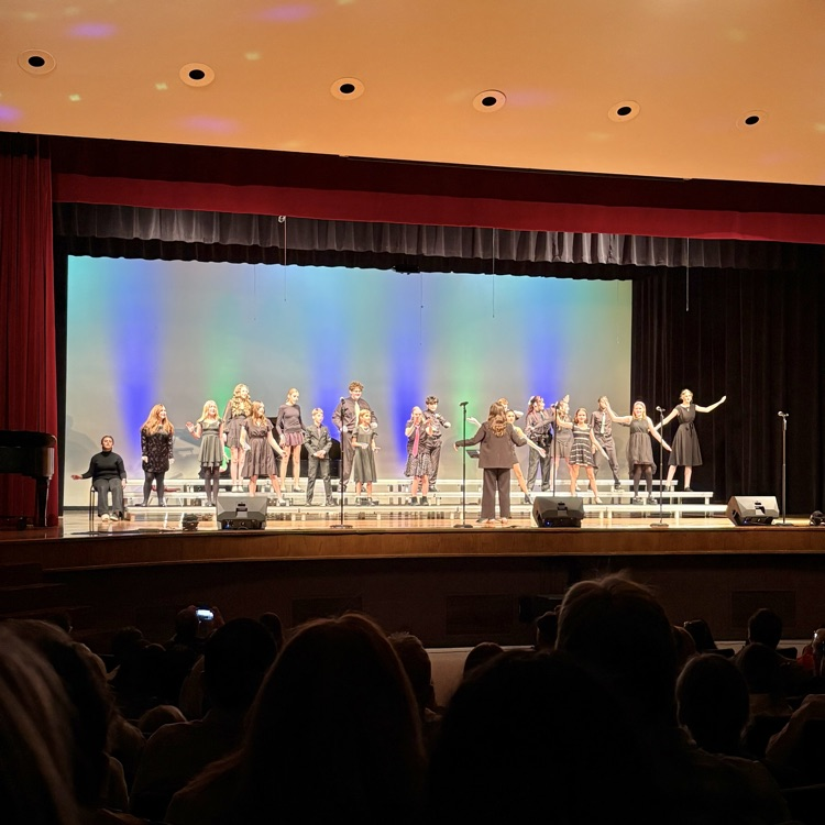 A packed auditorium at tonight’s Hits Night 2026!