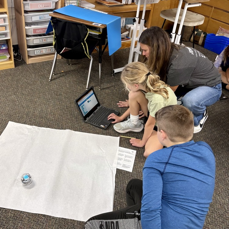 Broadmoor students learning basic directional coding with "Spheros" in Ms. Bushman's 3rd grade class.