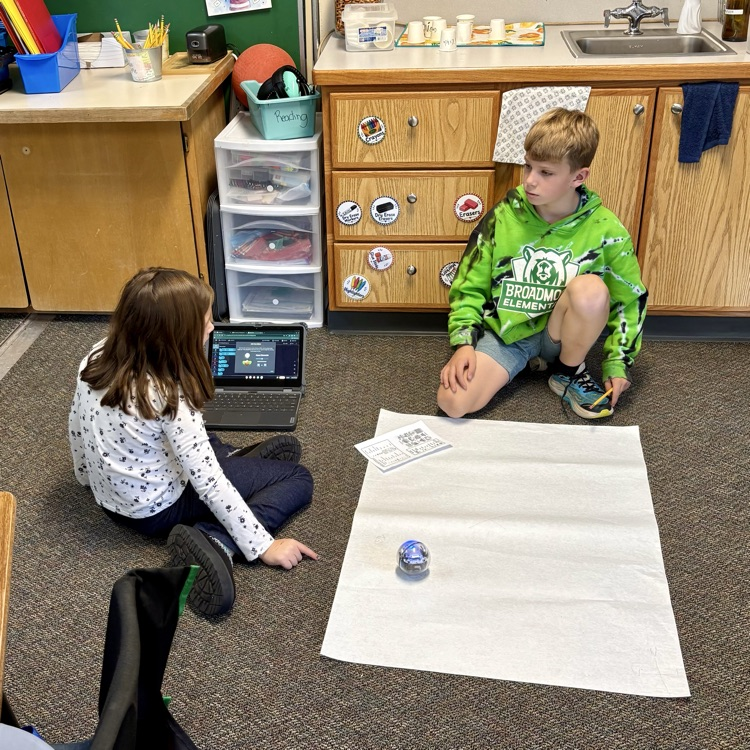 Broadmoor students learning basic directional coding with "Spheros" in Ms. Bushman's 3rd grade class.