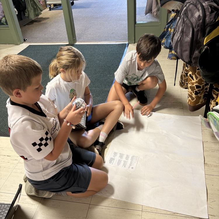 Broadmoor students learning basic directional coding with "Spheros" in Ms. Bushman's 3rd grade class.