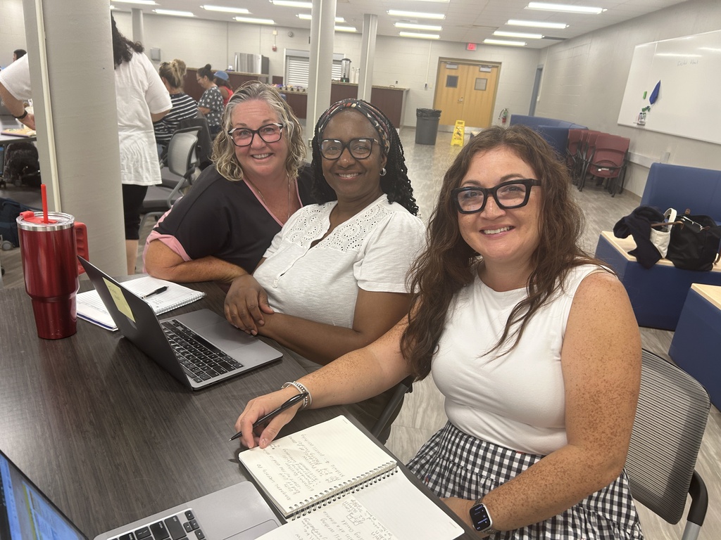 Summer learning isn’t just for students! 💙📚