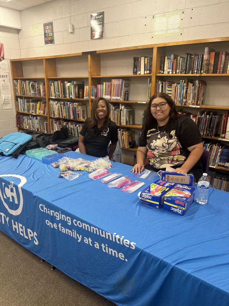 📚💙 Celebrating the First Days of a New School Year! 💙📚