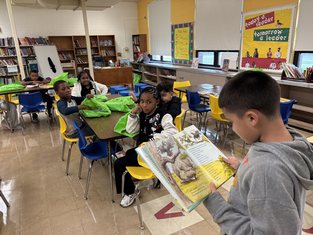 📚💙 Celebrating International Literacy Day at CHSD 170! 💙📚