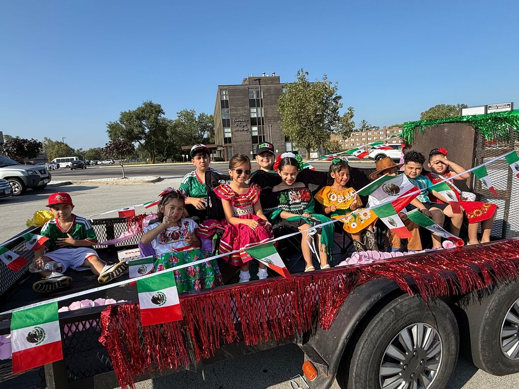 🇲🇽🎉 Celebrating Mexican Independence Day in Chicago Heights! 🎉🇲🇽