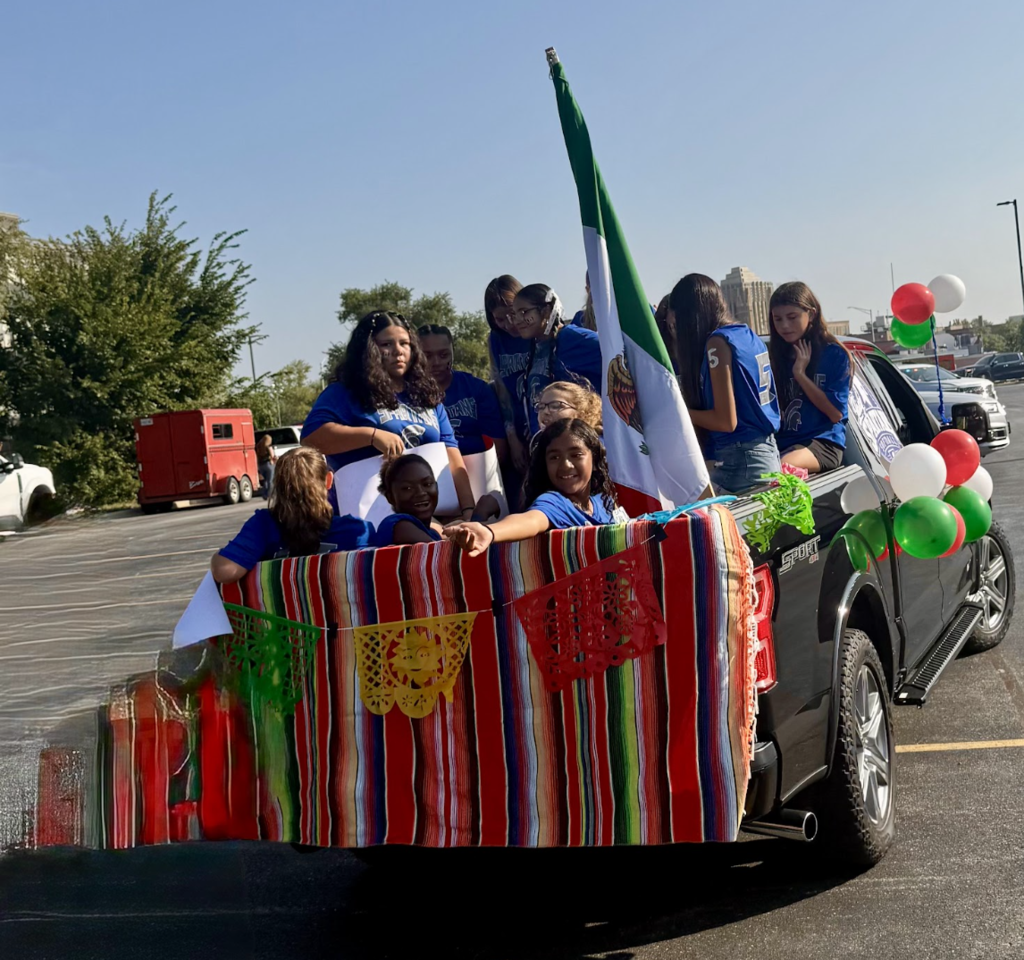 🥎🇲🇽💙 Lady Spartans Celebrating Community & Culture! 💙🇲🇽🥎