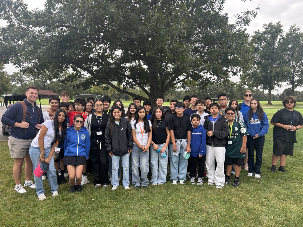 ⛳💙 CHMS Golf Takes on the Illini Classic! 💙⛳