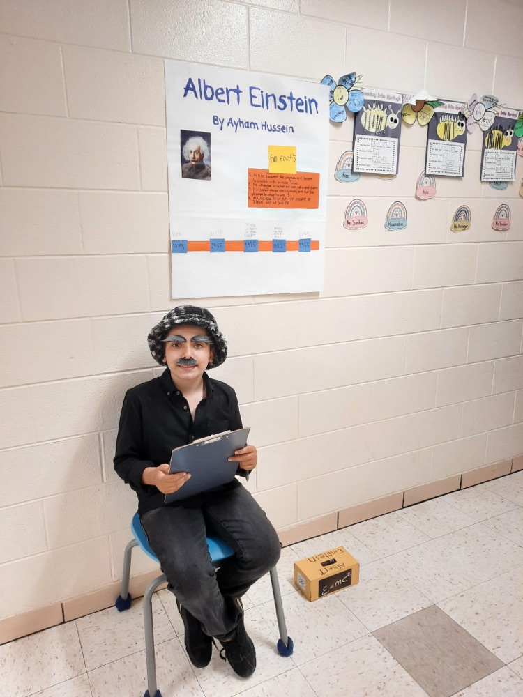 Albert Einstein 