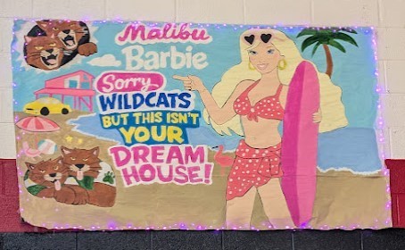 Senior wall hanging