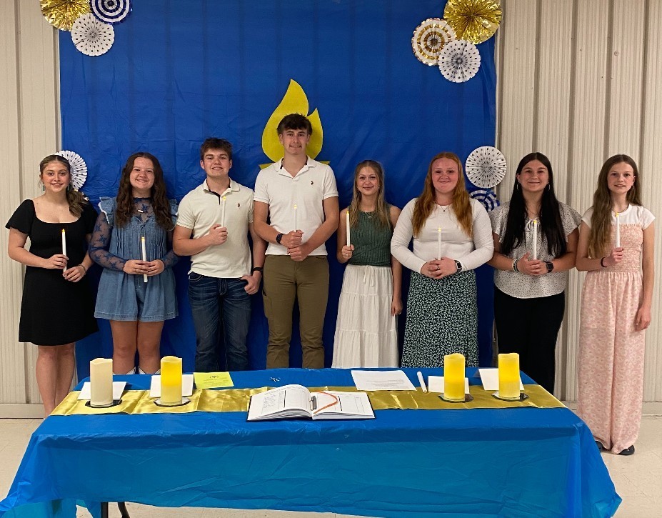 Our returning NHS/NJHS members: (L to R): Alivia, Hayley, Aaron, Holden, Lauren, Kaylee, Bailey, and Ruthie