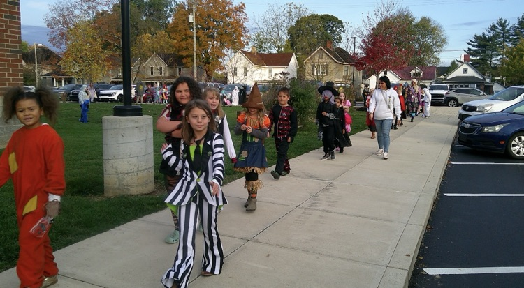 Halloween parade 2025