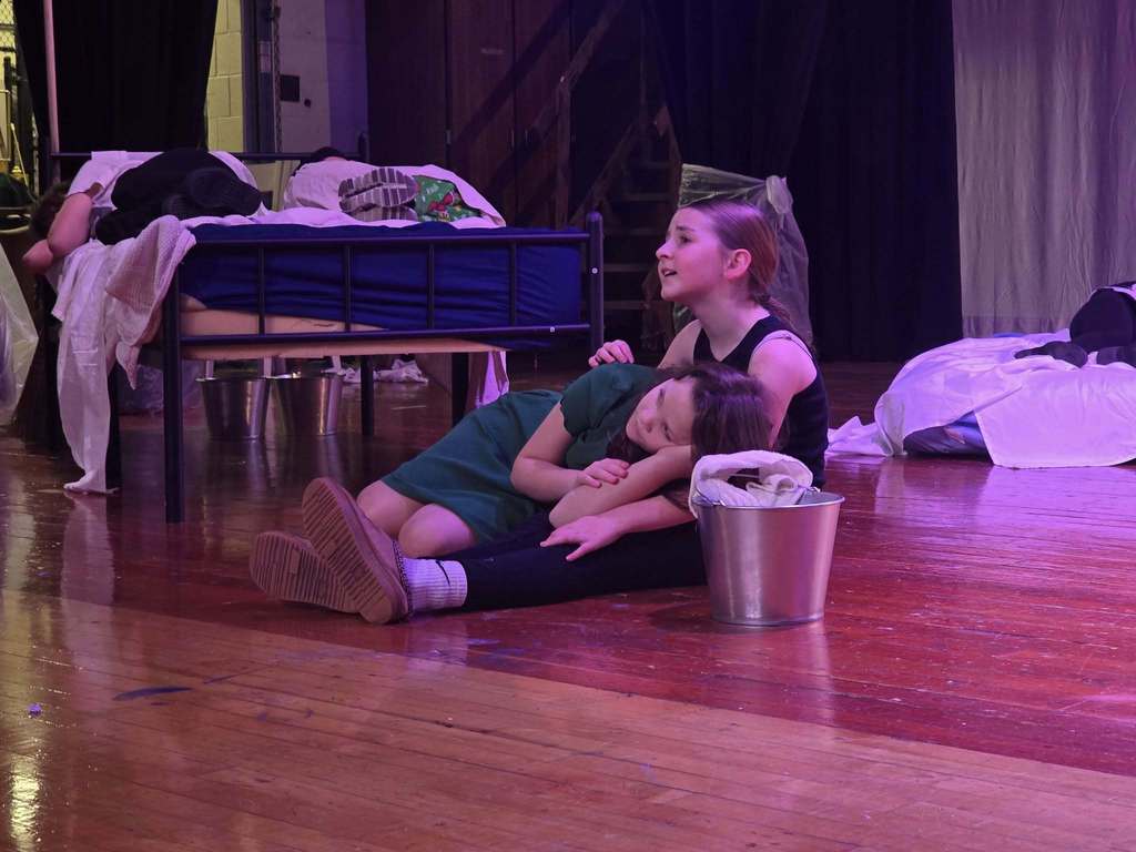 Behind the Scenes Annie Jr. 