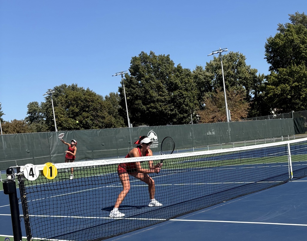 Lexy Smith and Lydia Bonderer during the District Championship round today!