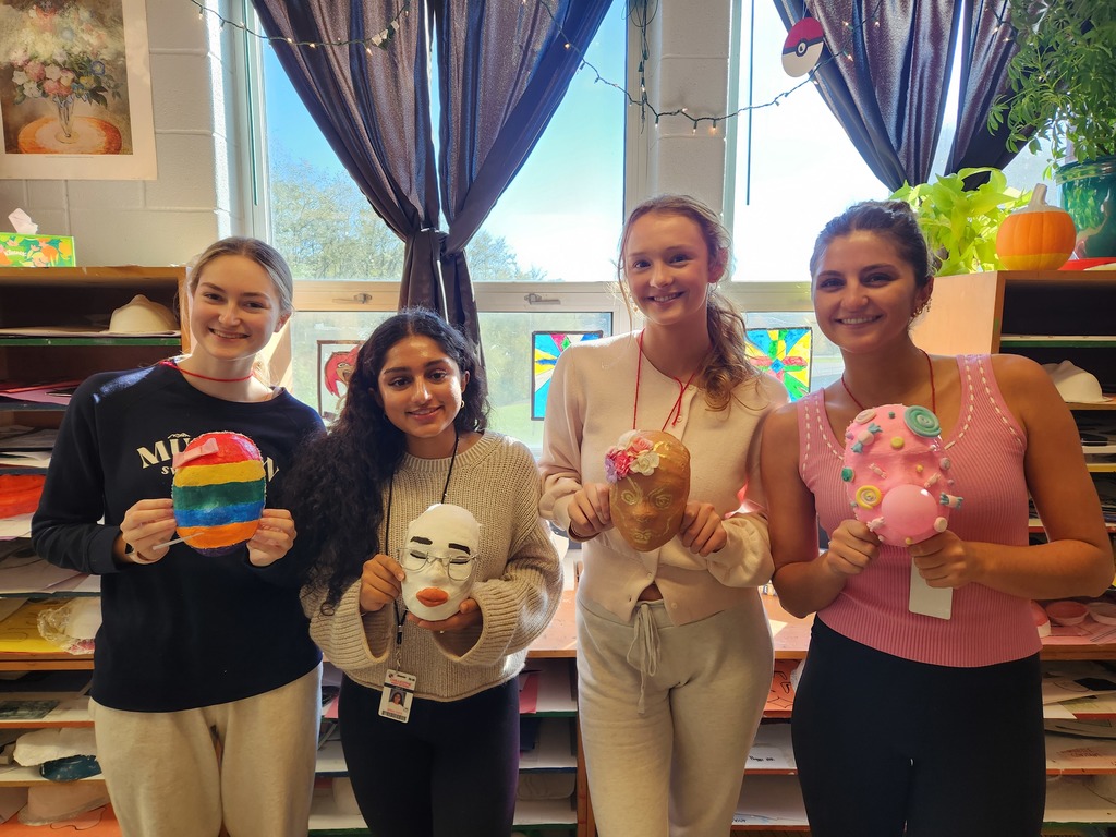 CHS art students with projects.