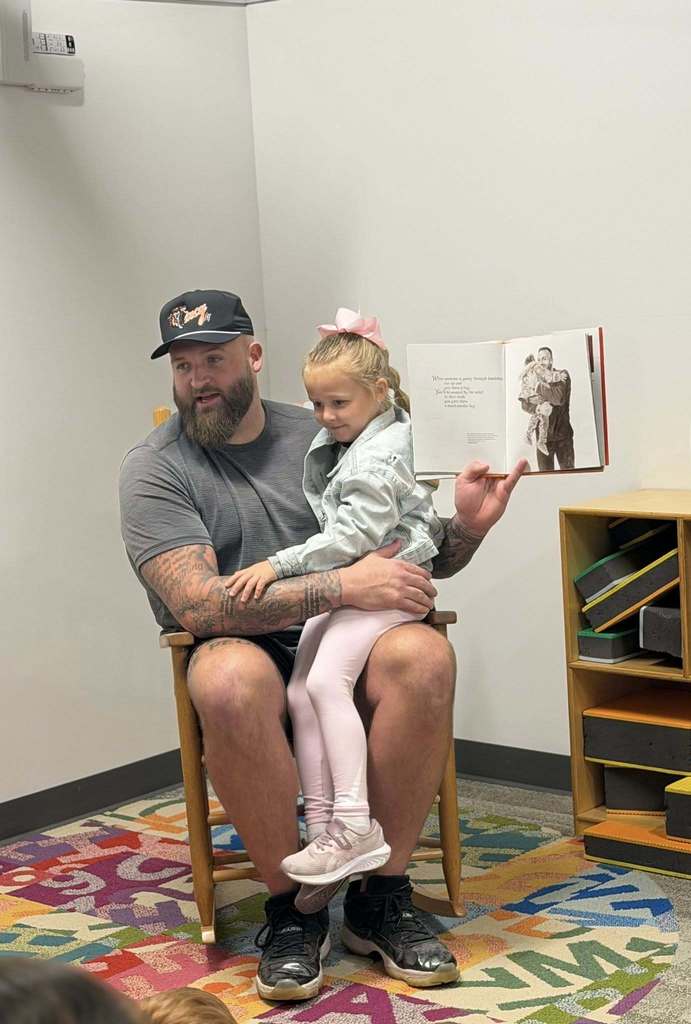 Dalton Risner of the Cincinnati Bangals visited our AM Preschool Class today!