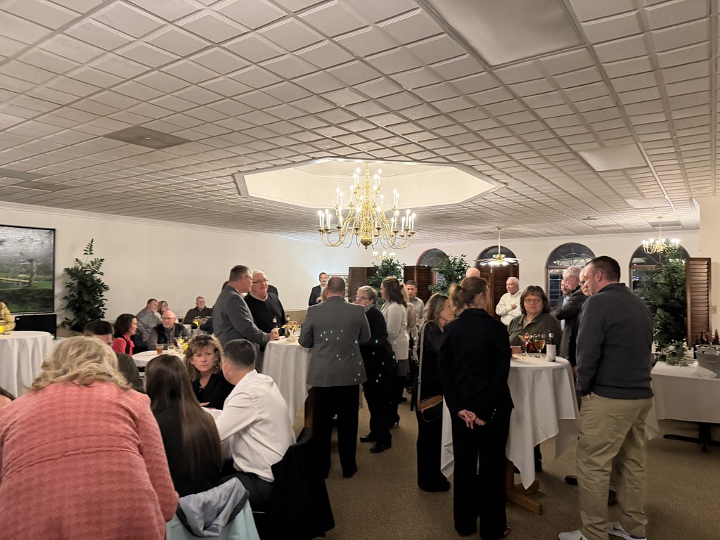 Crowd at the Country Club during the annual Chillicothe Educational Foundation Dinner and Fundraiser.