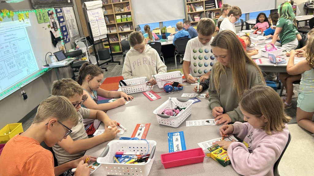 Fifth graders from Mrs. Davis' class joined Second graders from Ms. Myers' class to created fall themed bookmarks for reading!