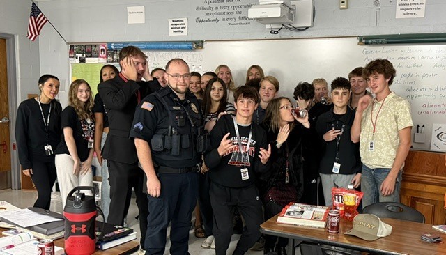 SRO Officer Hogan is pictured with Mrs. Wheeler's and Mr. Constant's U.S. History classes.