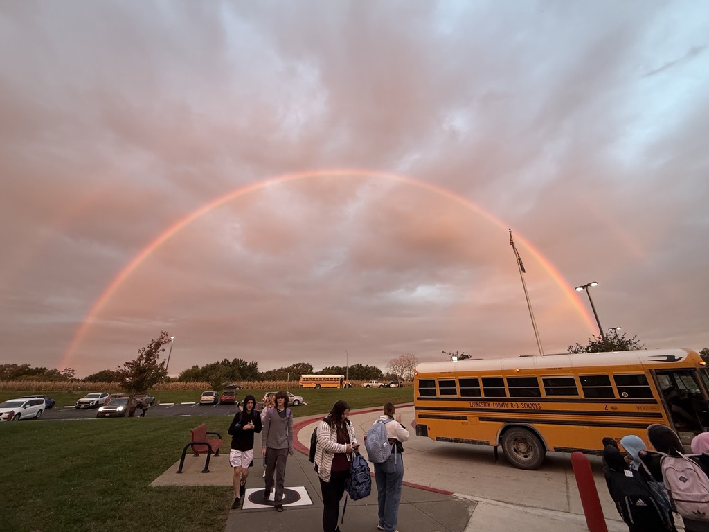 CHS students get on a bus at CHS
