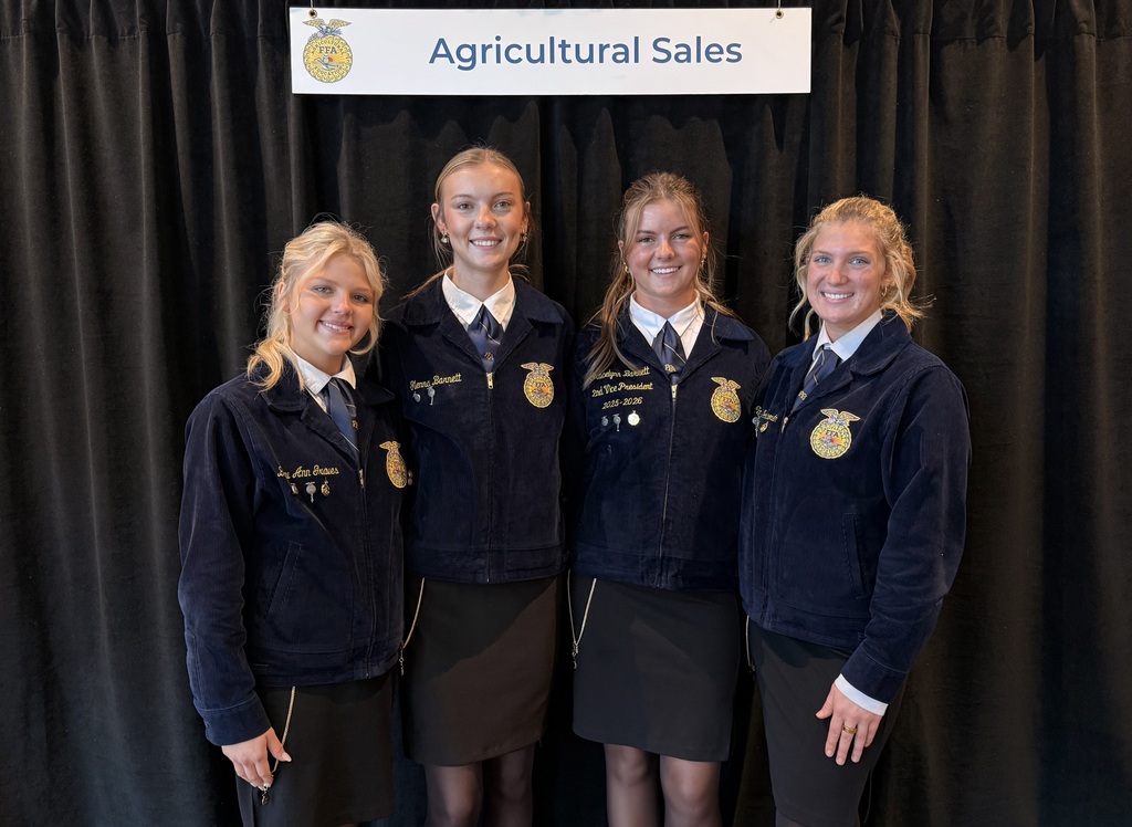 Chillicothe FFA Ag Sales Team Beau Ann Graves, Carman Woodworth, Gracelynn Barnett, and Glenna Barnett earned a SILVER rating and placed 14th out of 42 teams in the nation.